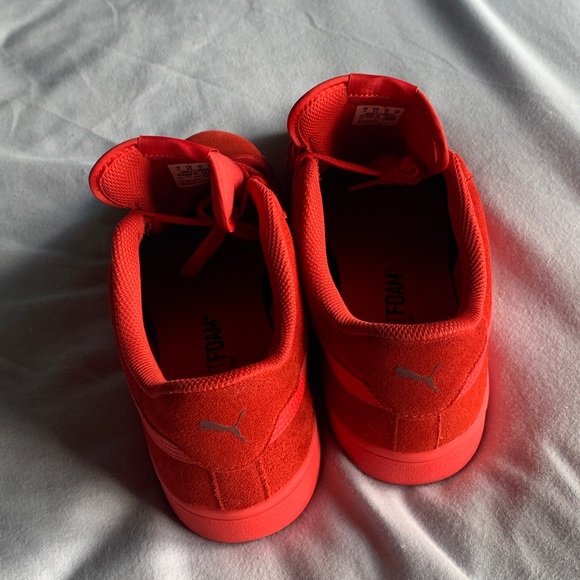 Classic Pumas - Picture 3 of 4